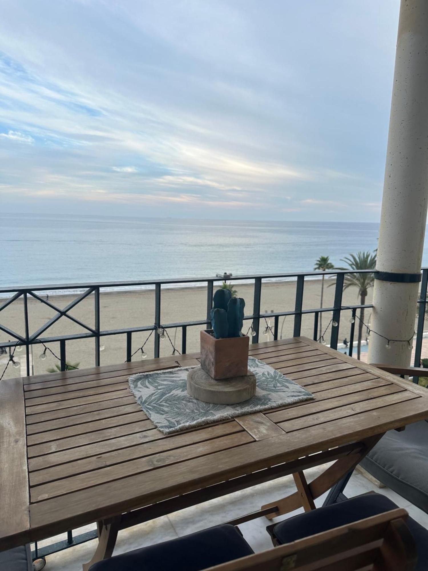 Pepe Beach Vista Al Mar Apartment إِستيبونا المظهر الخارجي الصورة